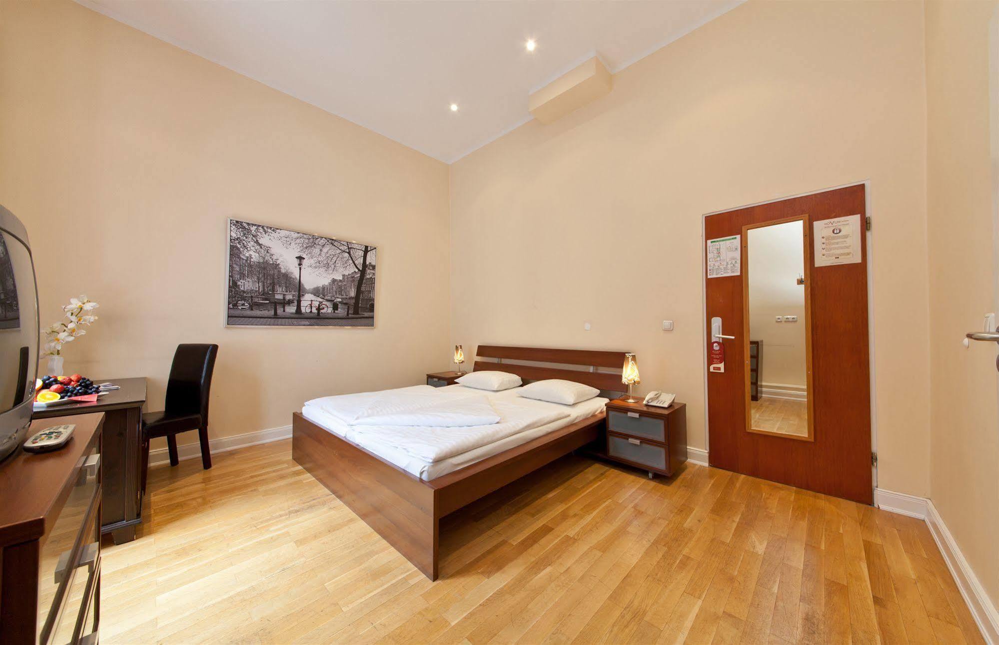 Novum Hotel Holstenwall Hamburg Neustadt Buitenkant foto